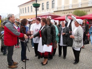 Fotó: Henning János/ a  győztes csapat: mosolygós Cseresznyések Ozsdoláról